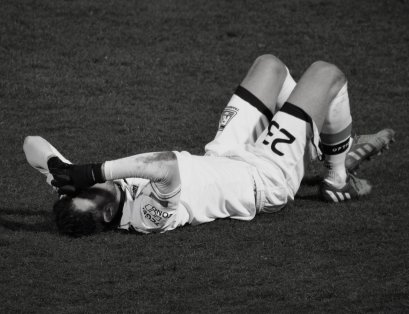 3 สิ่งเมื่อเกิดบาดเจ็บหัวเข่าขณะออกกำลังกายเบื้องต้น?